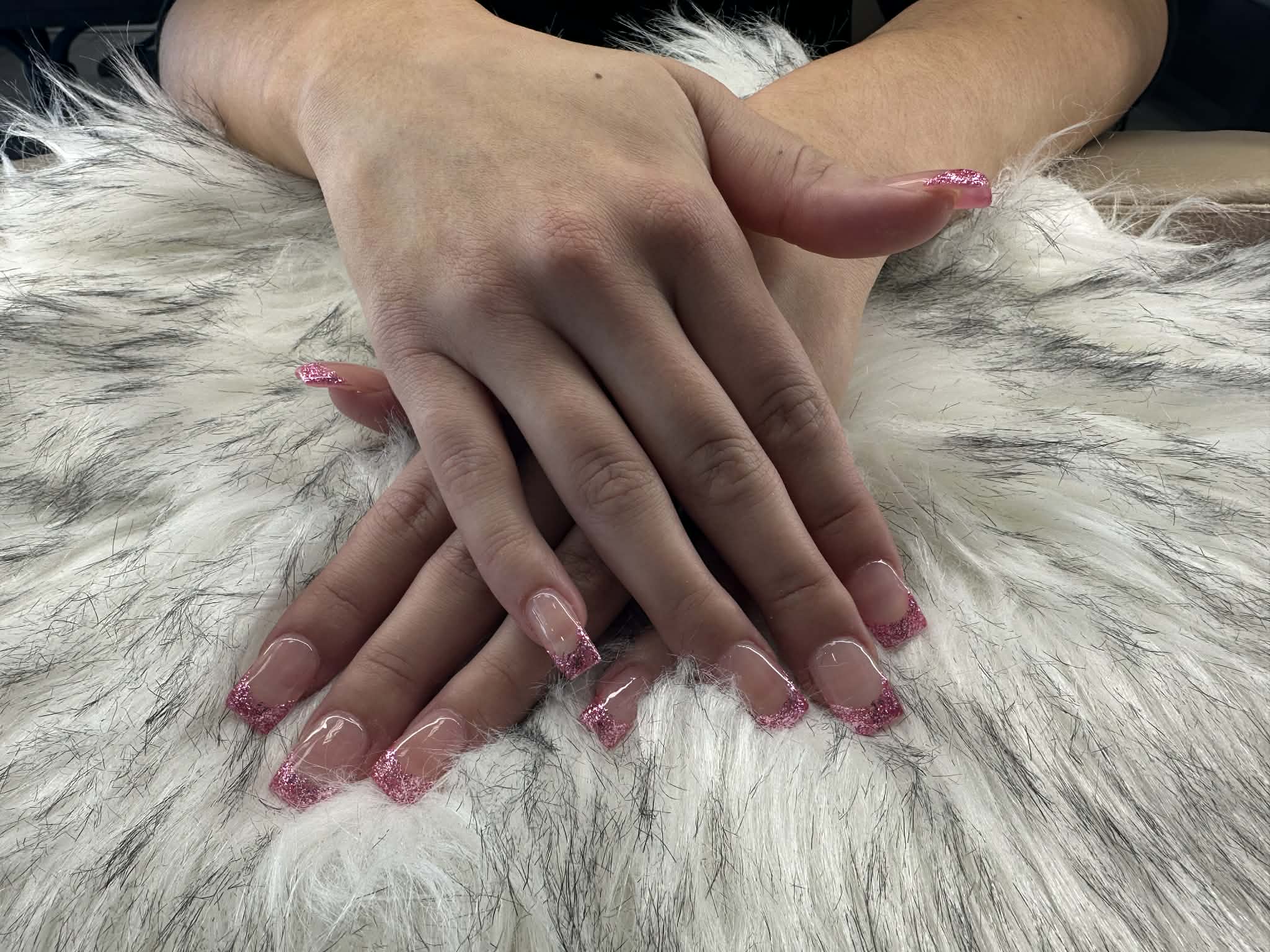 Custom nail art design by Happy Nails Studio 2