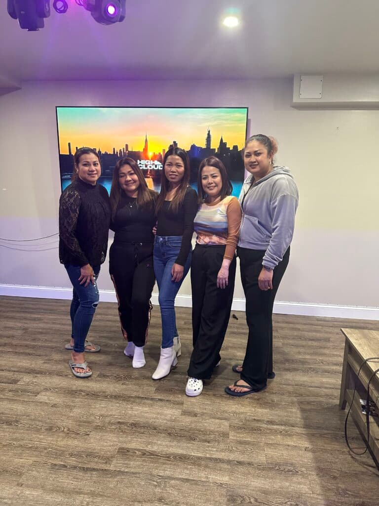 Happy Nails Studio 2 team